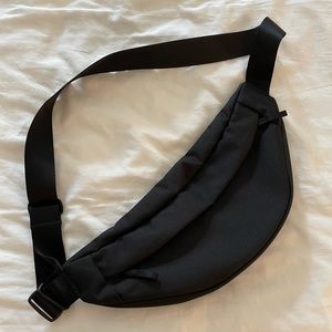 Everlane Black Sling Bag